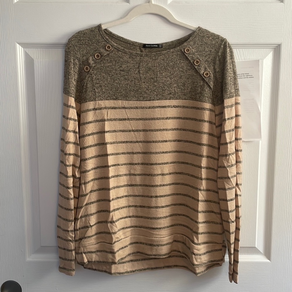 Pink Clover | Luna Button Detail Brushed Knit Top | M | Beige